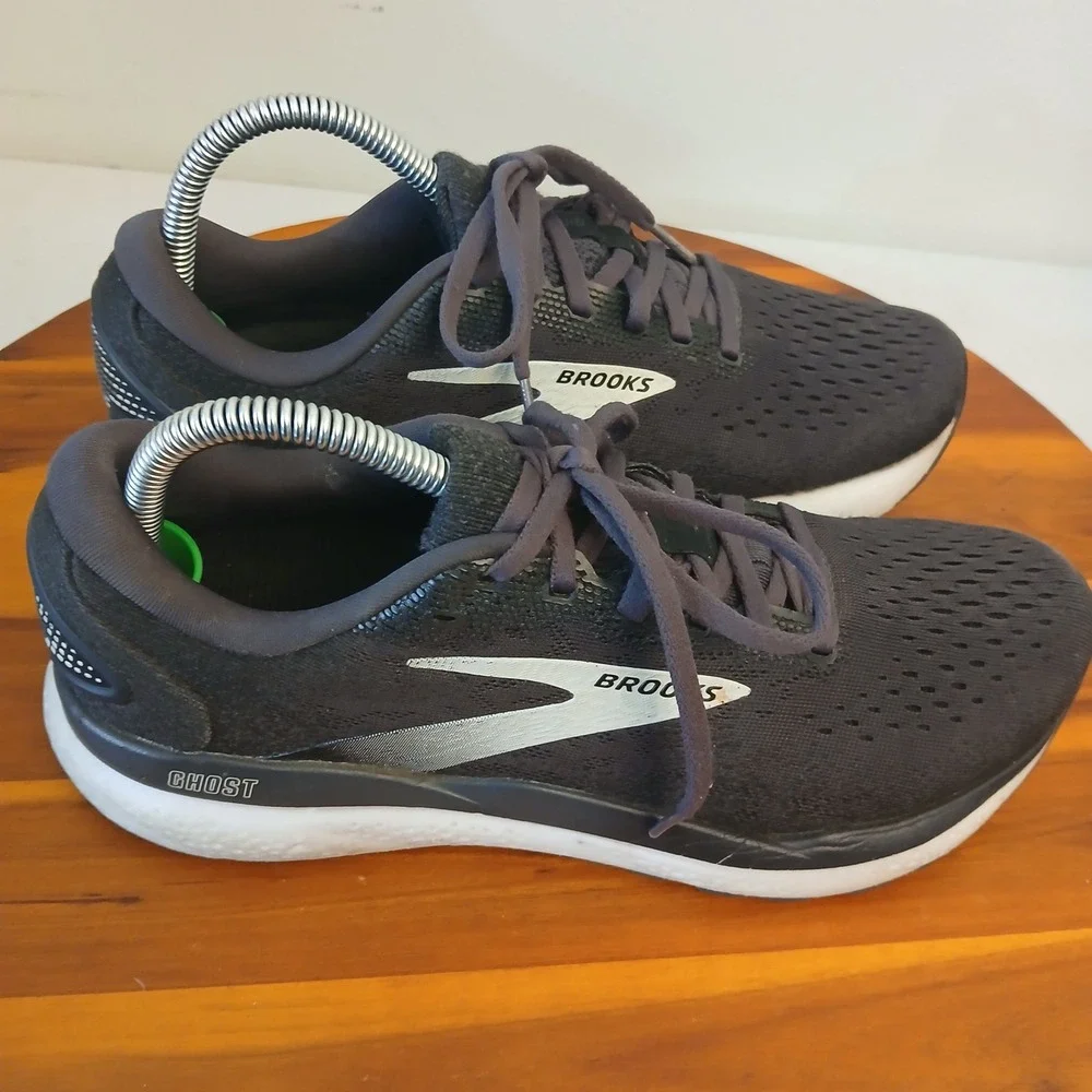 Brooks Ghost 16 Womens 9.5 Black Running Shoes Sneakers 1204071B090